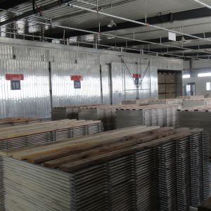 Low Aldehyde Multilayer Solid Wood Composite Flooring and Professional Stadium Flooring